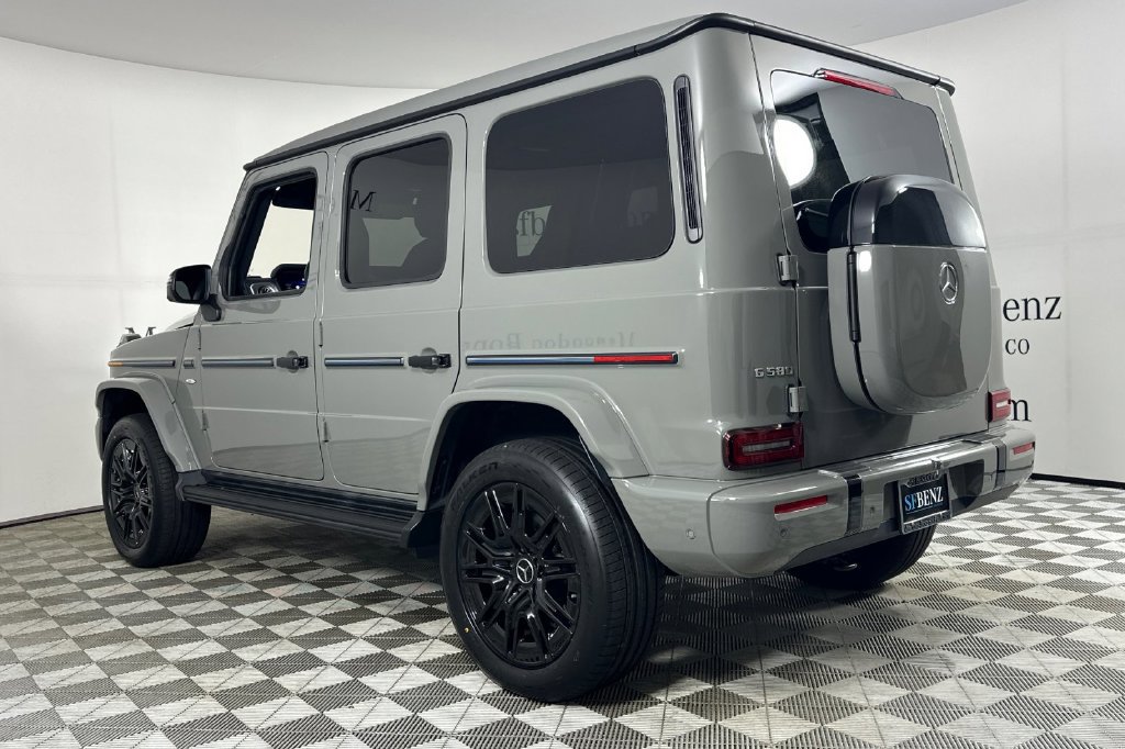 Used 2025 Mercedes-Benz G 580 w/ EQ Technology image 7