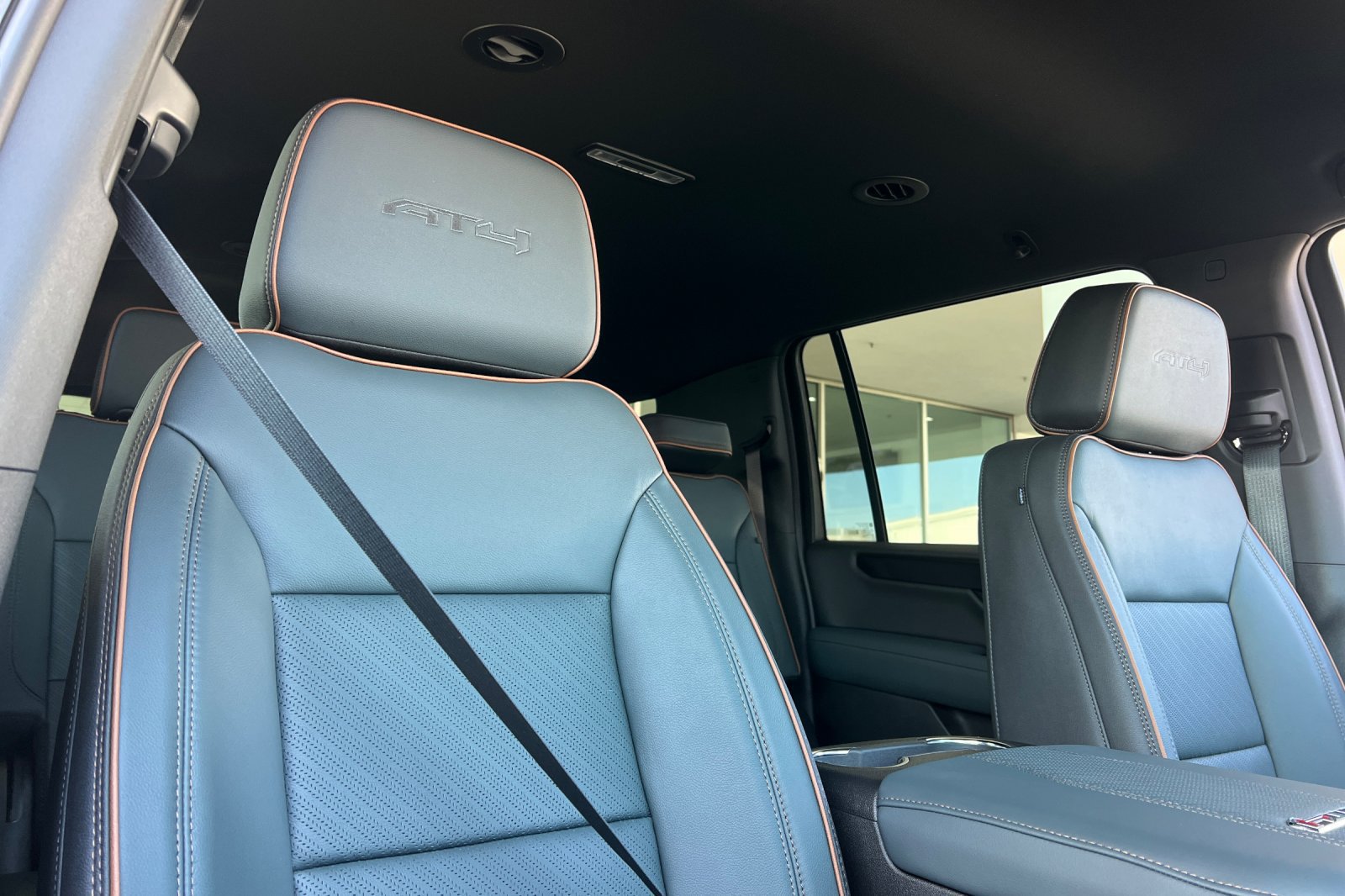 New 2026 GMC Yukon XL AT4 AWD/4WD image 19