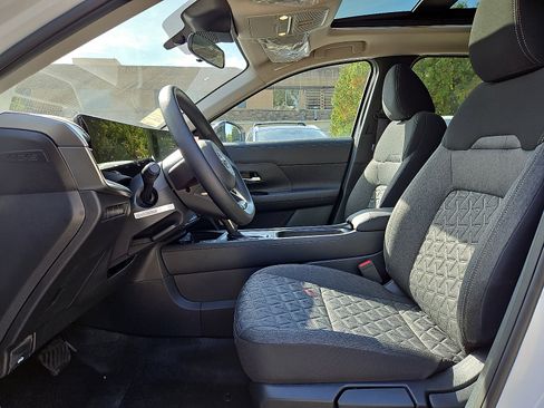 New 2026 Nissan Kicks SV w/ SV Premium Package image 11