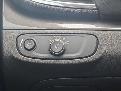 Used 2018 Buick Encore Preferred FWD image 24