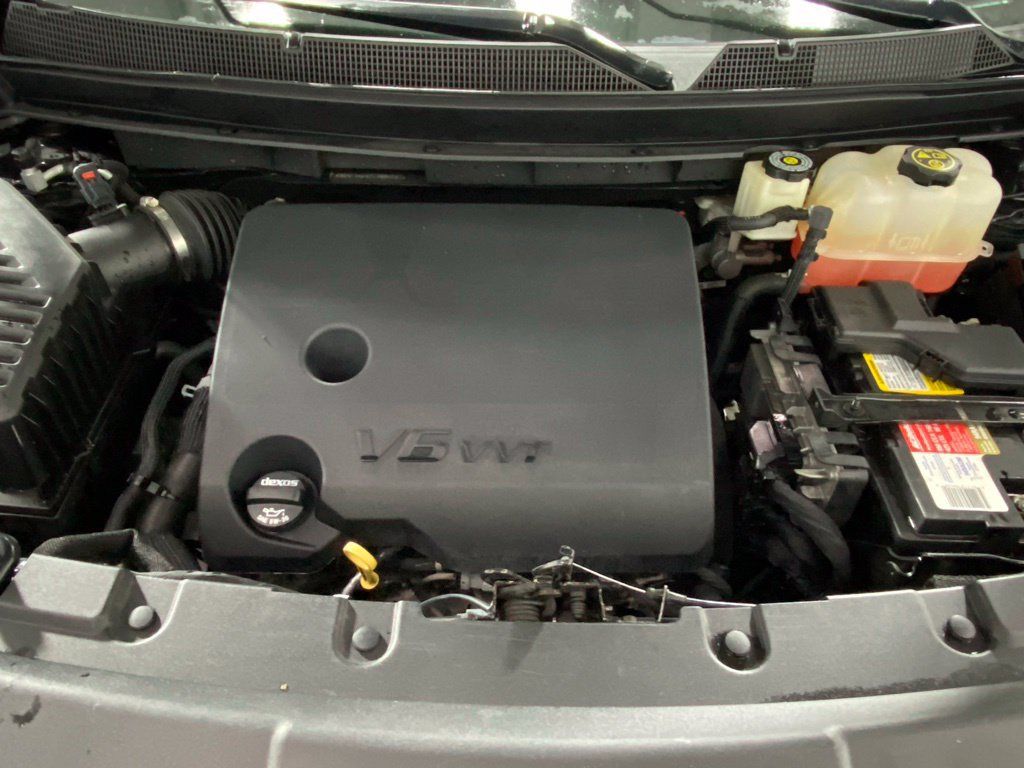 Used 2020 Chevrolet Traverse LT w/ LPO, Floor Liner Package AWD/4WD image 13
