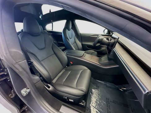 Used 2022 Tesla Model S image 21