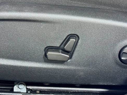 Used 2022 Dodge Charger SXT RWD image 17