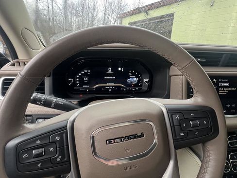 Used 2022 GMC Yukon Denali image 12
