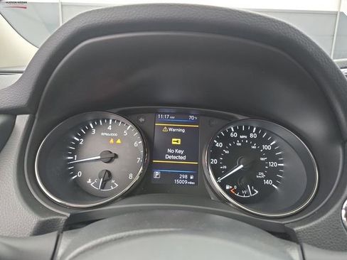 Used 2020 Nissan Rogue SV image 27