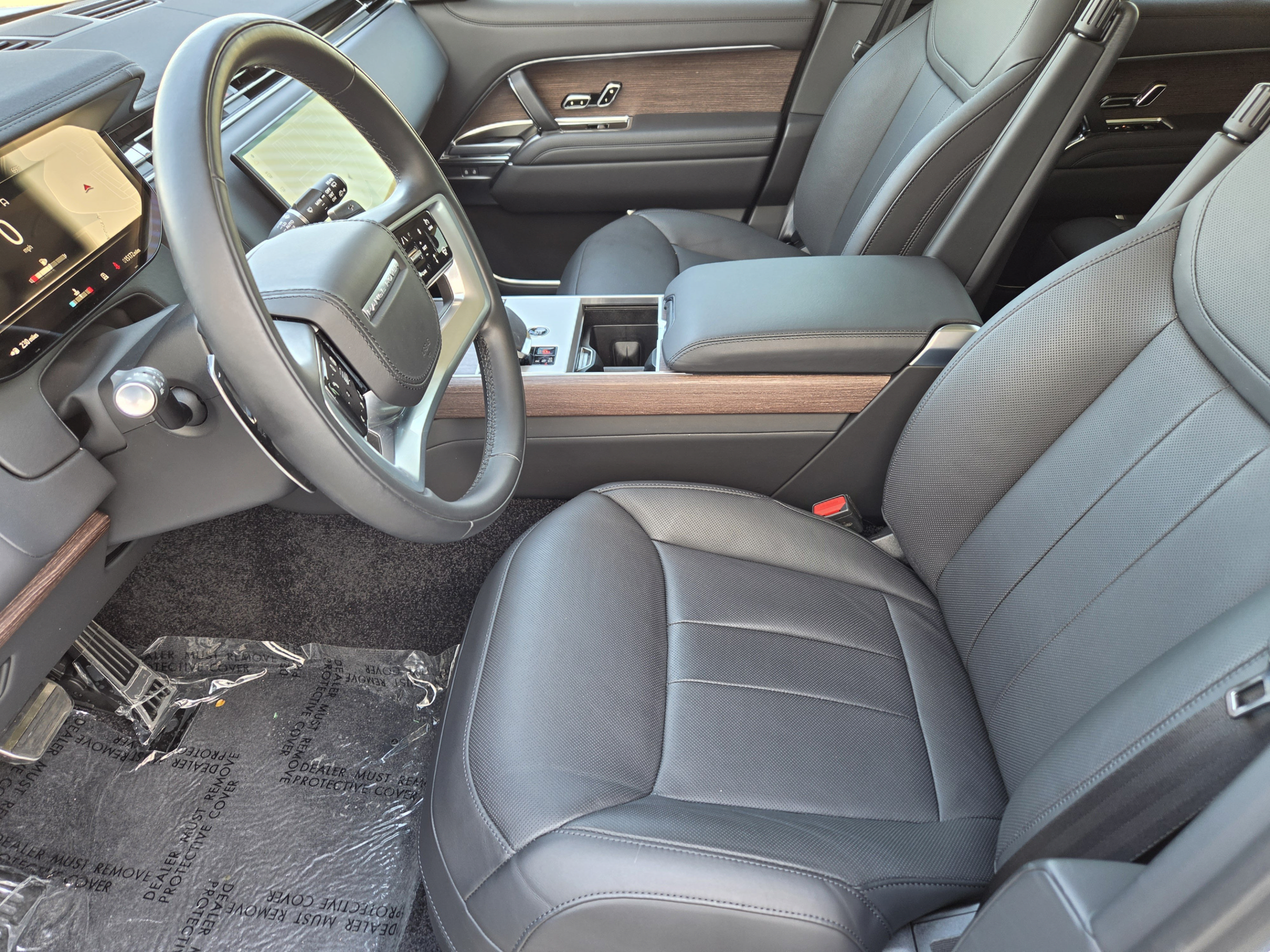 Certified 2025 Land Rover Range Rover SE AWD/4WD image 8