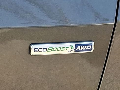 Used 2020 Ford Escape Titanium image 33