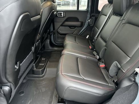 New 2025 Jeep Wrangler Unlimited Rubicon w/ XTREMEE 35" Tire Package image 21