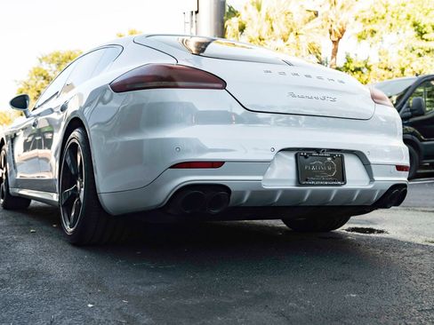 Used 2016 Porsche Panamera GTS AWD/4WD image 15
