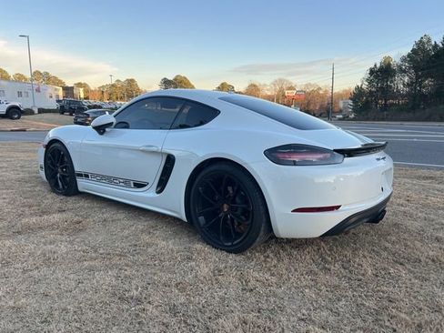 Used 2024 Porsche 718 Cayman Style Edition image 8