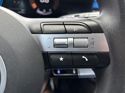 Used 2025 Hyundai Sonata SEL FWD image 19