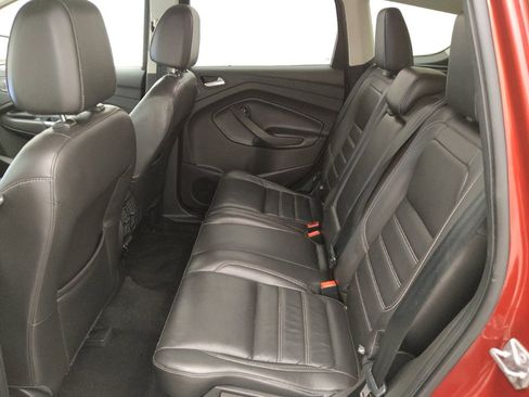 Used 2017 Ford Escape Titanium w/ Equipment Group 301A AWD/4WD image 18
