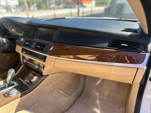 Used 2012 BMW 528i Sedan image 26