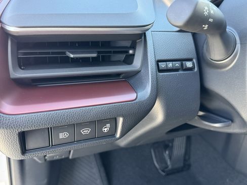 New 2026 Toyota Prius Plug-In Hybrid image 17