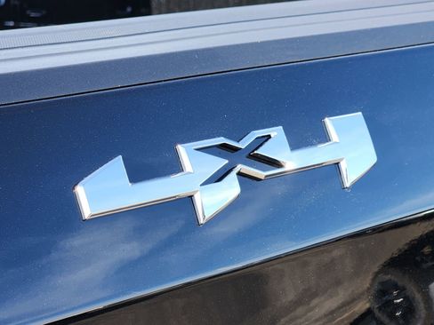 New 2026 GMC Sierra 1500 Elevation image 13