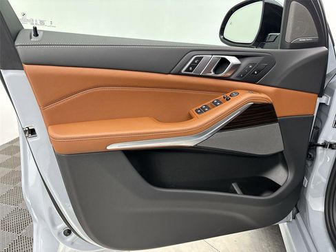 New 2026 BMW X5 xDrive40i w/ M Sport Package image 26