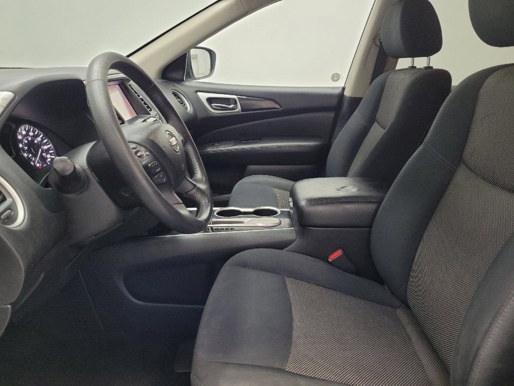 Used 2018 Nissan Pathfinder SV FWD image 17