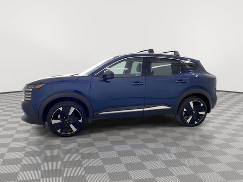 New 2026 Nissan Kicks SR w/ Cold Weather Package AWD/4WD image 7