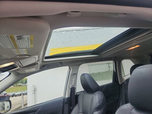 Used 2019 Subaru Forester Limited image 21