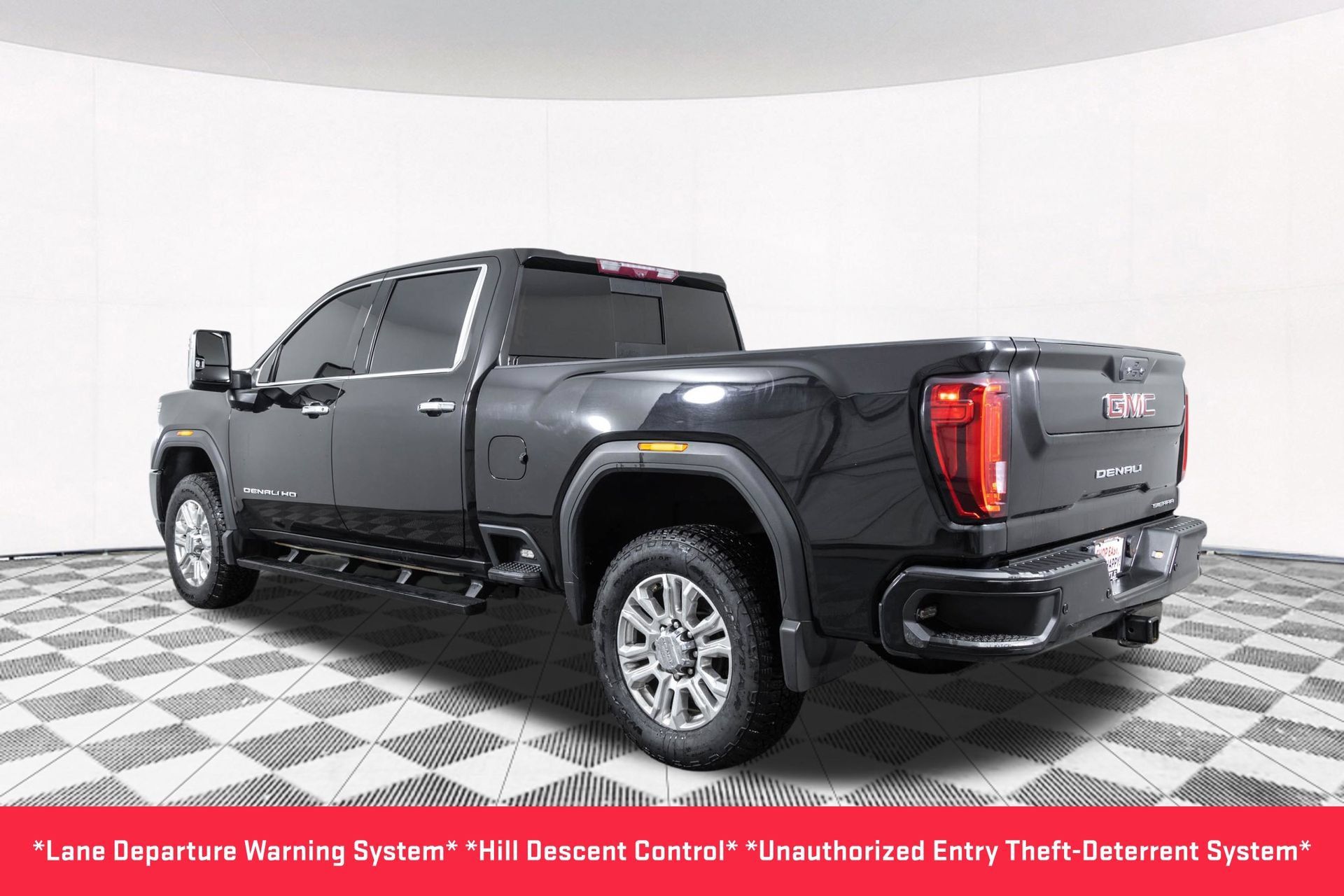 Used 2023 GMC Sierra 2500 Denali w/ Denali Ultimate Package AWD/4WD image 17