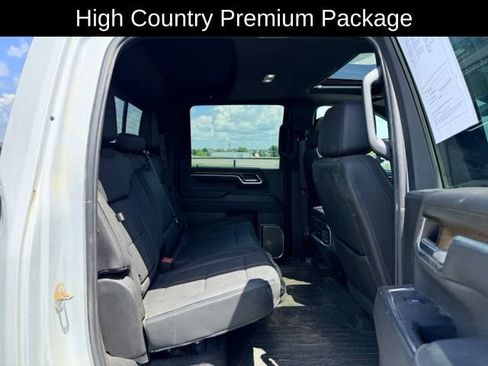 Used 2024 Chevrolet Silverado 2500 High Country w/ High Country Premium Package AWD/4WD image 8