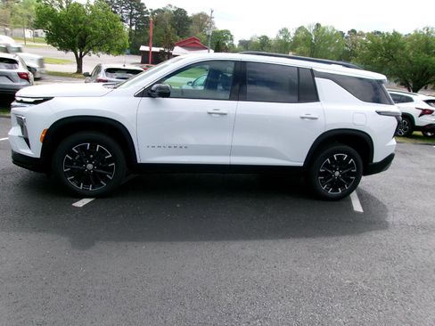 New 2026 Chevrolet Traverse LT FWD image 7