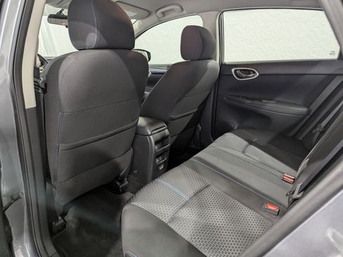 Used 2018 Nissan Sentra SR w/ SR Midnight Edition Package FWD image 11
