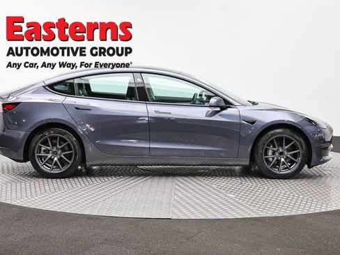 Used 2023 Tesla Model 3 Standard Range RWD image 3