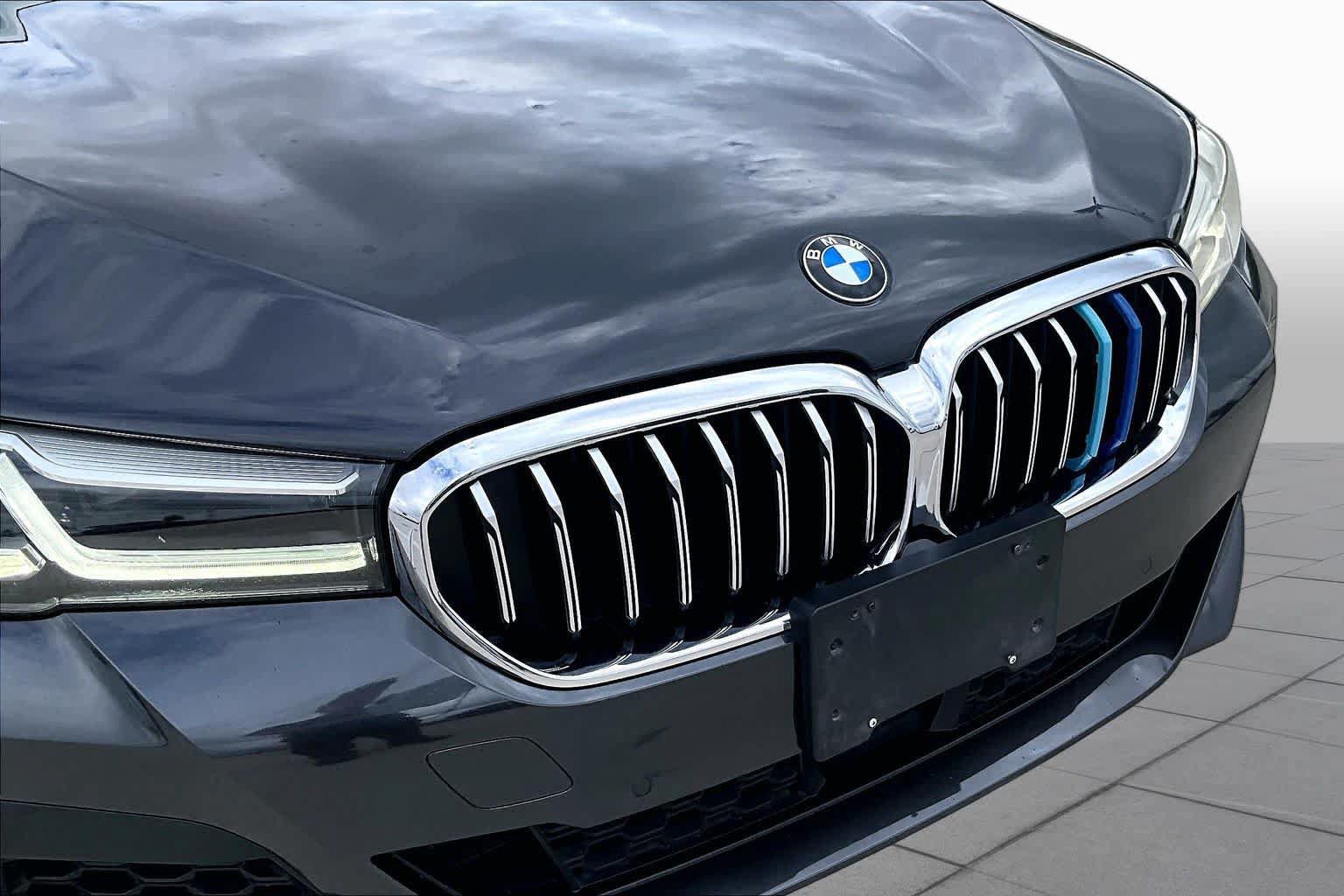Used 2022 BMW 540i w/ M Sport Package RWD image 28