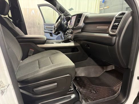 Used 2019 RAM 1500 Big Horn AWD/4WD image 20