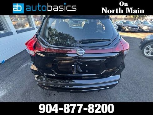 Used 2024 Nissan Kicks S FWD image 6
