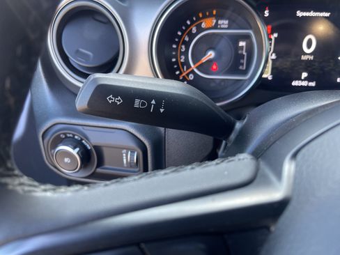 Used 2023 Jeep Wrangler Sport S image 20