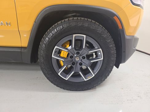 Used 2022 Rivian R1T Launch Edition AWD/4WD image 11