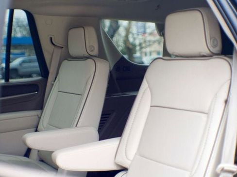 Used 2023 GMC Yukon Denali image 45