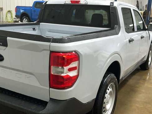 New 2025 Ford Maverick XL image 30