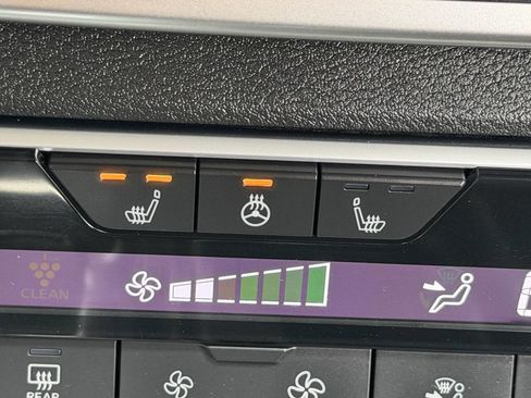 Used 2020 Nissan Altima 2.5 SV FWD image 28