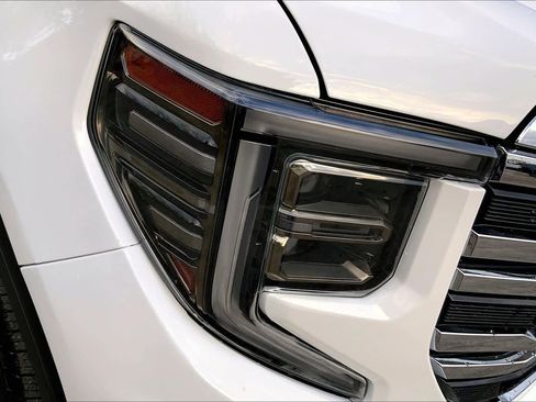 Used 2025 GMC Sierra 1500 SLT image 27