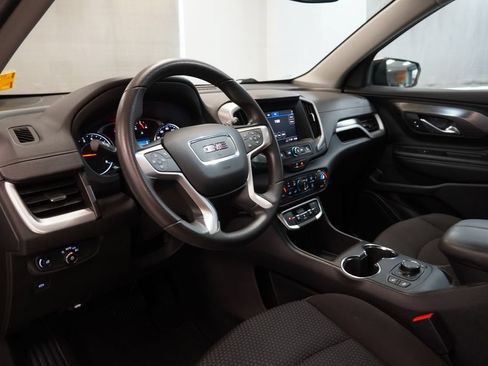 Used 2024 GMC Terrain SLE w/ Driver Convenience Package FWD image 6