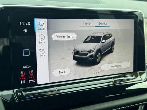 Used 2024 Volkswagen Atlas SE image 44