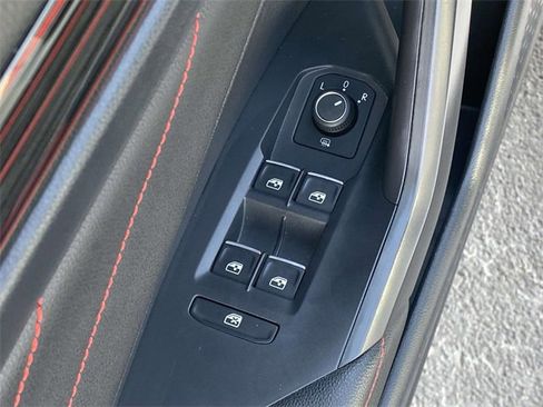 Used 2023 Volkswagen Jetta GLI Autobahn w/ GLI Black Package image 17