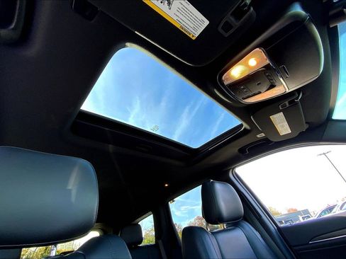 Used 2021 Jeep Grand Cherokee Limited w/ Trailer Tow Group IV image 12