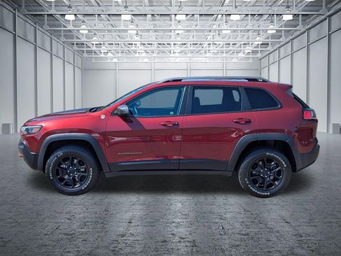 Used 2020 Jeep Cherokee Trailhawk AWD/4WD image 2