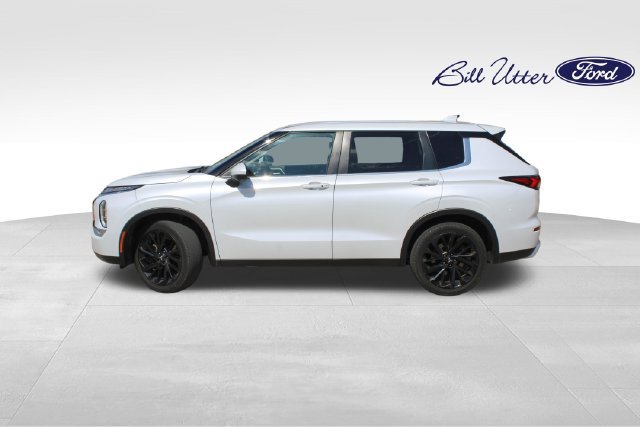 Used 2023 Mitsubishi Outlander SE FWD image 8