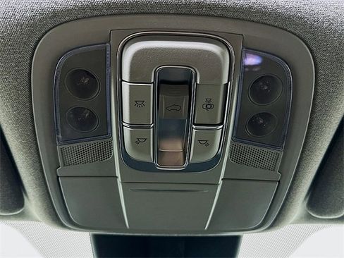 Used 2020 Hyundai Santa Fe Limited image 23