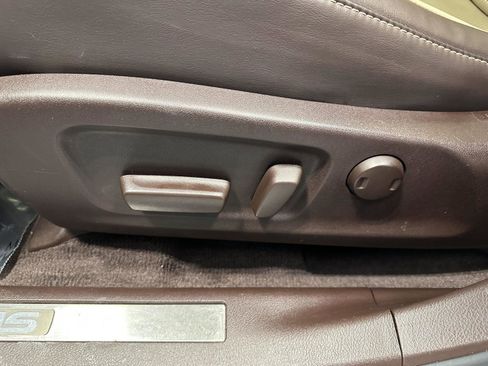 Used 2019 Lexus RX 350L w/ Premium Package image 13