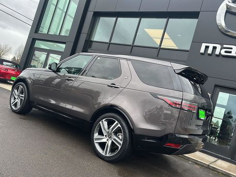 Used 2021 Land Rover Discovery HSE R-Dynamic image 5
