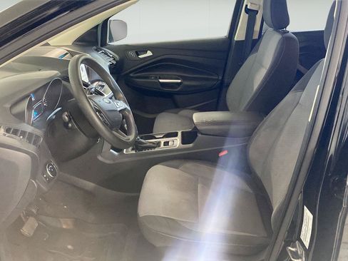 Used 2018 Ford Escape SE w/ SE Sync 3 Package AWD/4WD image 15