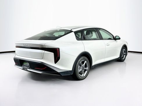 Used 2025 Kia K4 FWD image 9