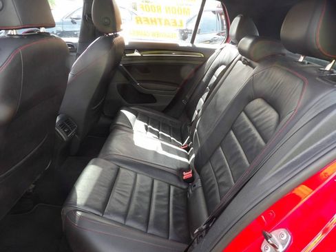 Used 2015 Volkswagen GTI S FWD image 10
