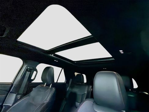 Used 2025 Ford Explorer ST w/ Sun And Sound Package image 15